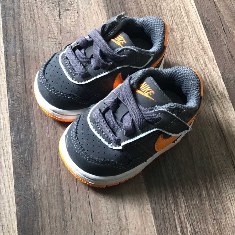Nike Air Force